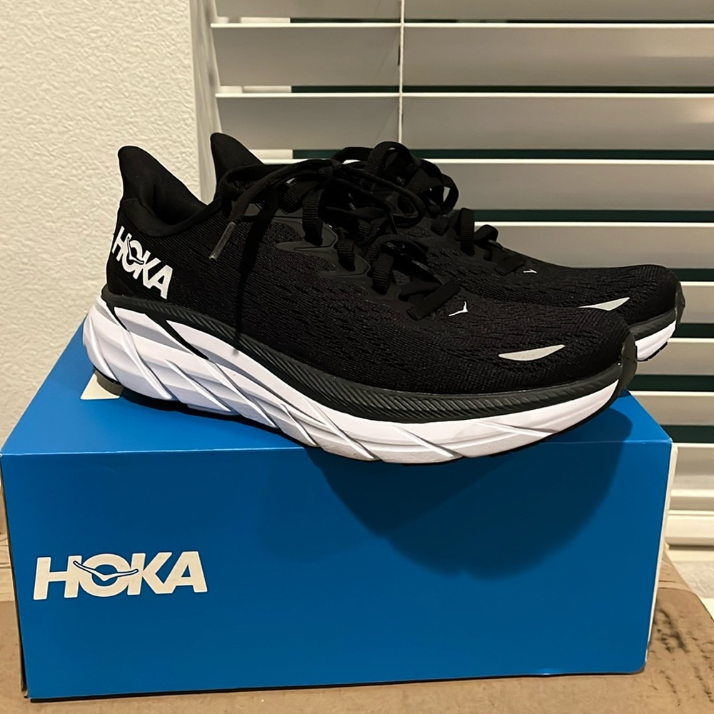 HOKA Clifton 8 Women’s shoes size 6.5